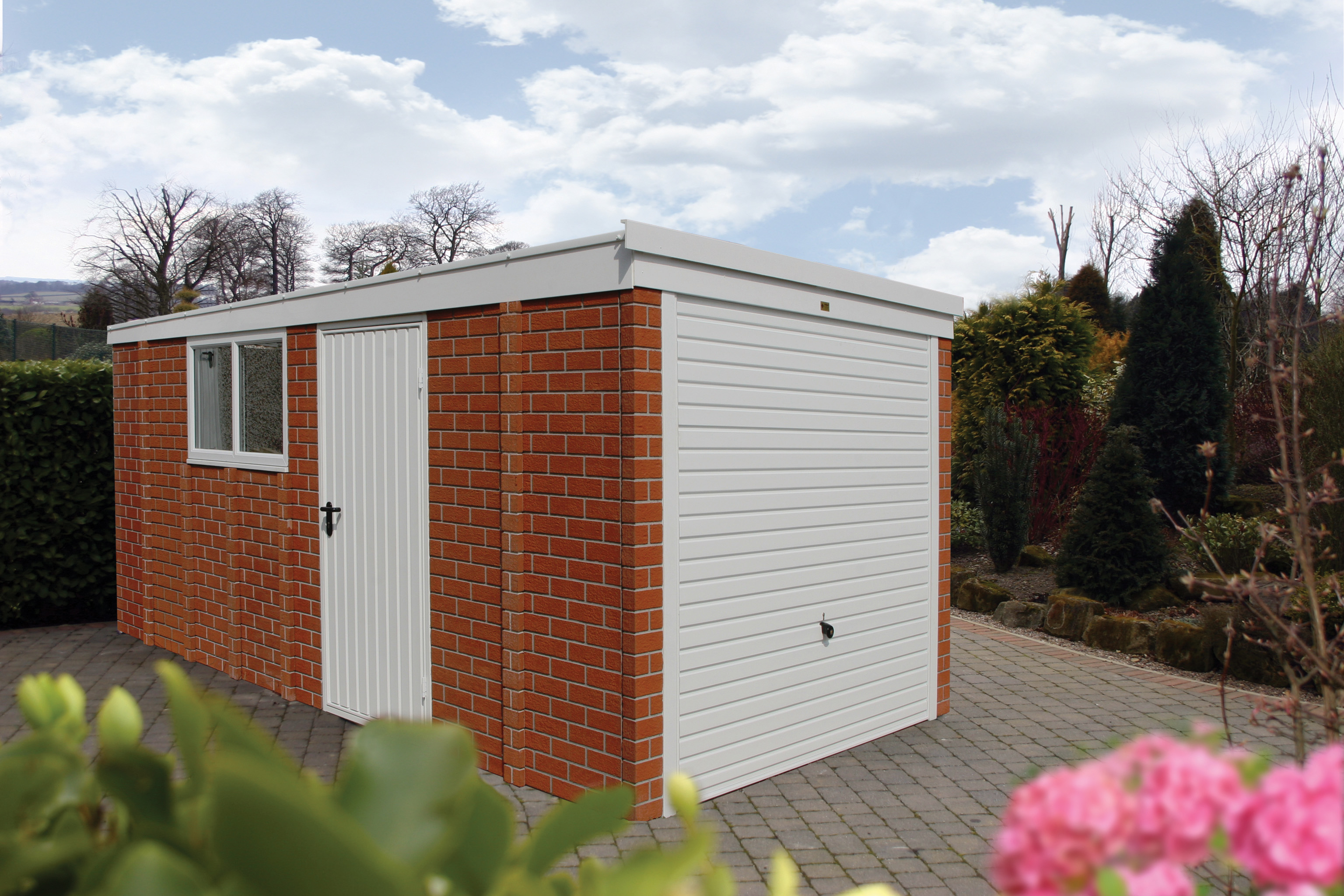 RED BRICK PENT ROOF GARAGE